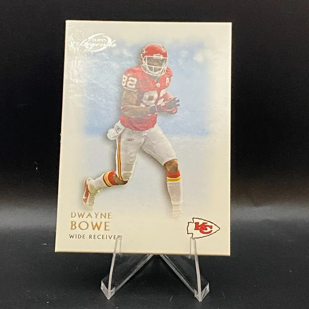 2011 Topps Gridiron Legends - Dwayne Bowe #44 Blue Parallel